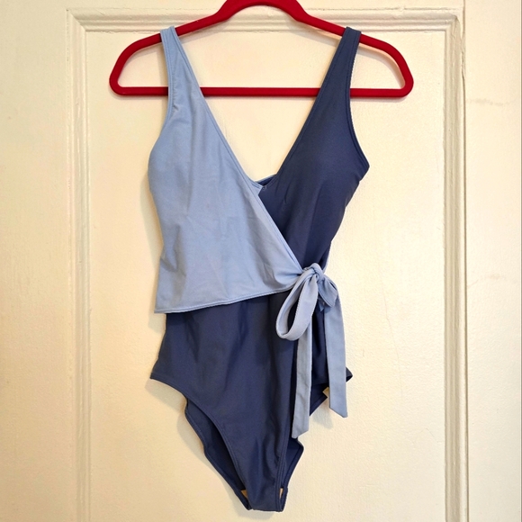 Summersalt Long Torso Perfect Wrap One-Piece – Size 6 LT | Sky & Blue Mountain - Picture 9 of 13